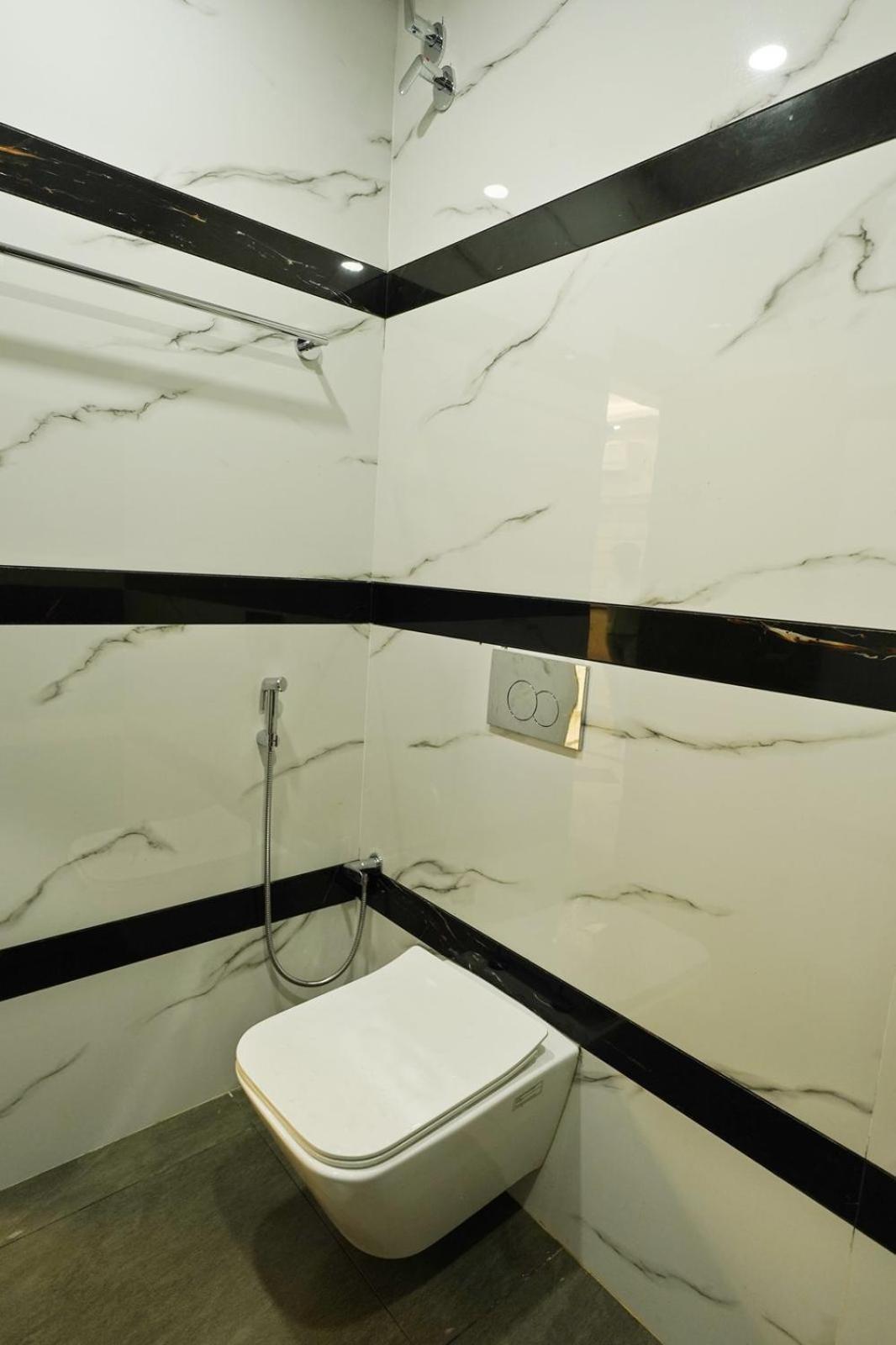 Hotel Krishnakripa Premium Residency Kochi Zewnętrze zdjęcie